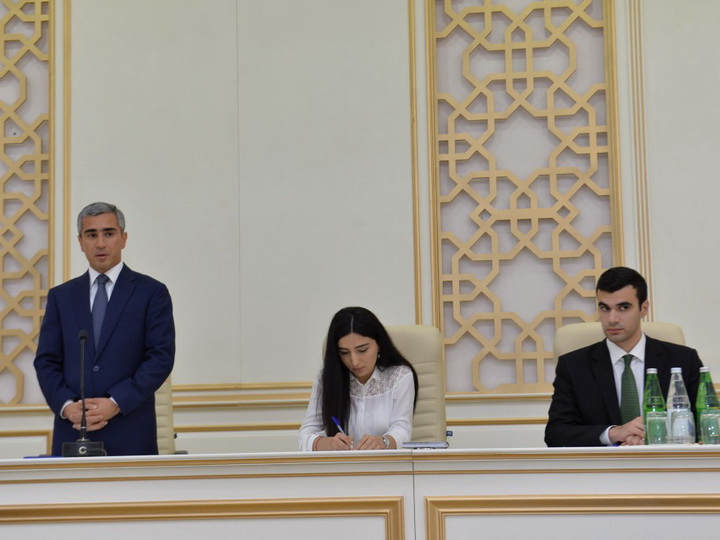 По поручению Мехрибан Алиевой представители Фонда Гейдара Алиева провели встречу в Агдаме - ФОТО