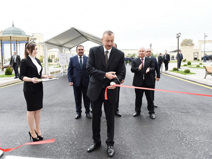 Ильхам Алиев открыл в Гяндже комплекс общежития Аграрного университета - ФОТО