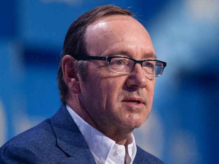 Лондонский театр получил еще 20 заявлений о плохом поведении Кевина Спейси Лондонский театр получил еще 20 заявлений о плохом поведении Кевина Спейси