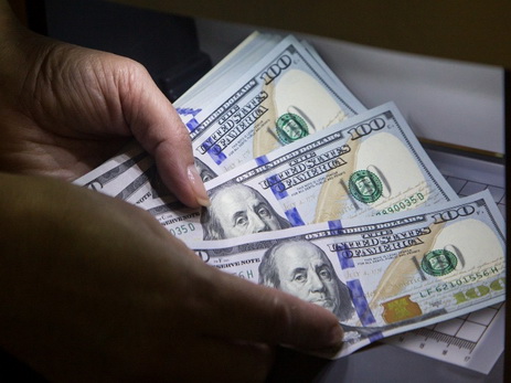 Объявлен курс маната к доллару США на 22 ноября