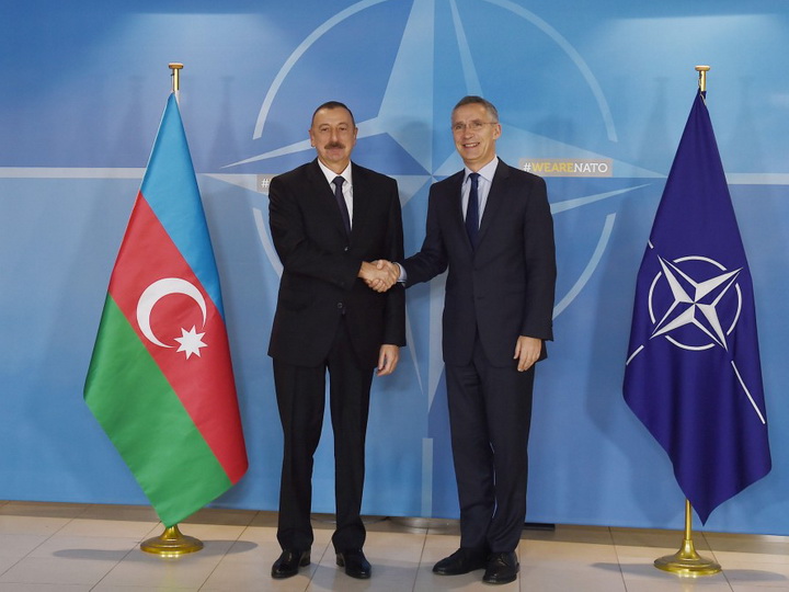 Президент Азербайджана встретился в Брюсселе с генсеком НАТО - ФОТО