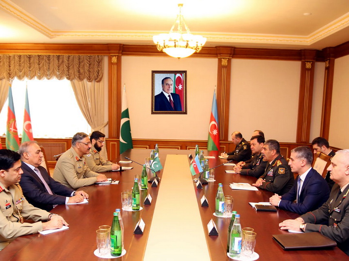 Азербайджан и Пакистан обсуждают расширение связей между ВВС и ВМС двух стран - ФОТО