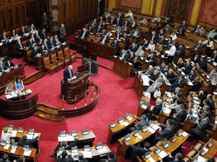 Парламентарии Сербии сообщили о давлении на Белград со стороны НАТО