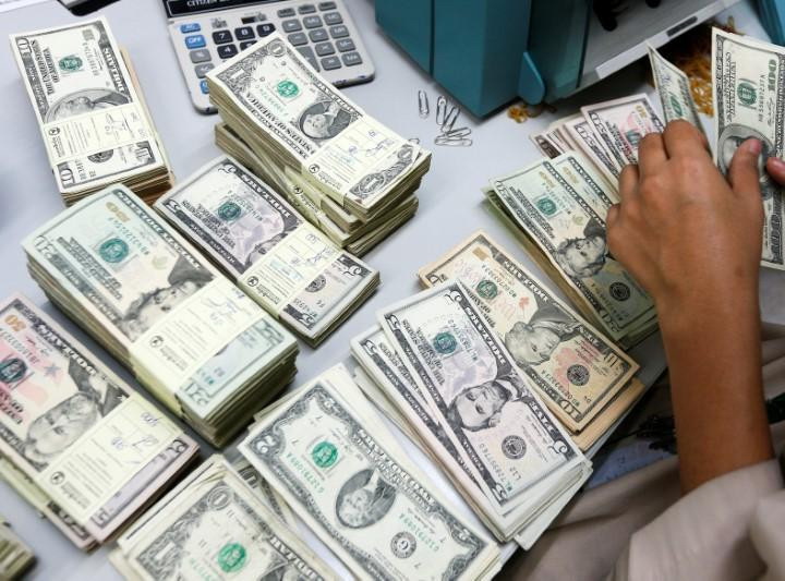 Продажа валюты ГНФАР за январь-ноябрь превысила $3 млрд