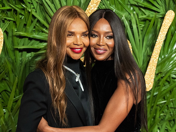 66-летняя мать Наоми Кэмпбелл затмила звездную дочь на модной премии - ФОТО