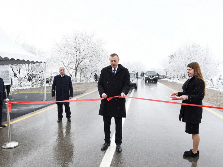 Ильхам Алиев открыл ряд дорог в Губинском районе - ФОТО