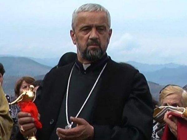 Армяне в Грузии обвиняют католического священника в педофилии и краже иконы