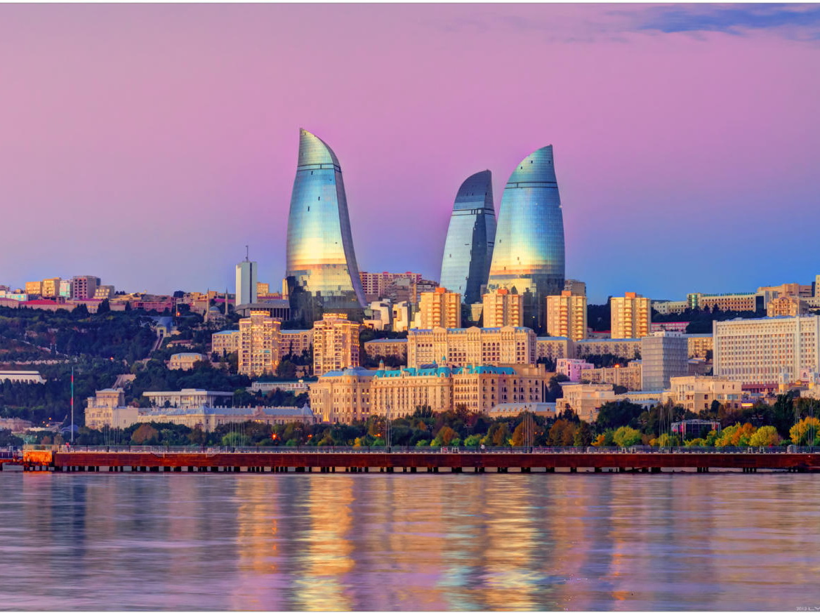 «С верой и оптимизмом»: о чем говорят результаты соцопроса ЕС в Азербайджане?
