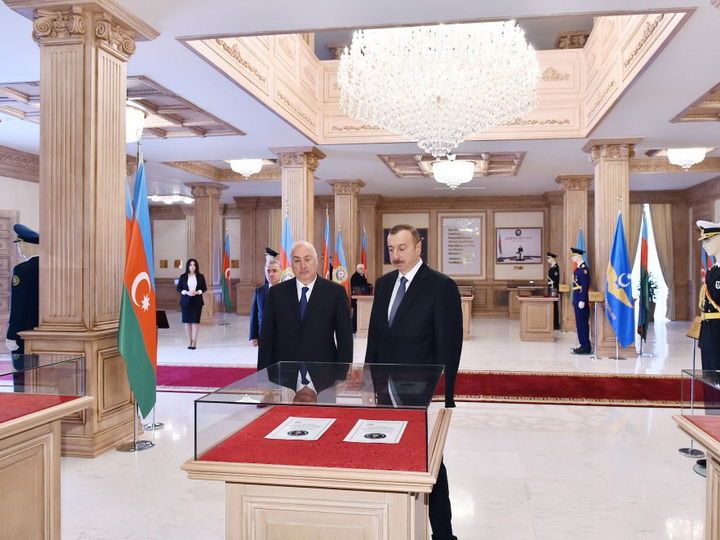 Президент Азербайджана открыл Музей флага в Сумгайыте - ФОТО