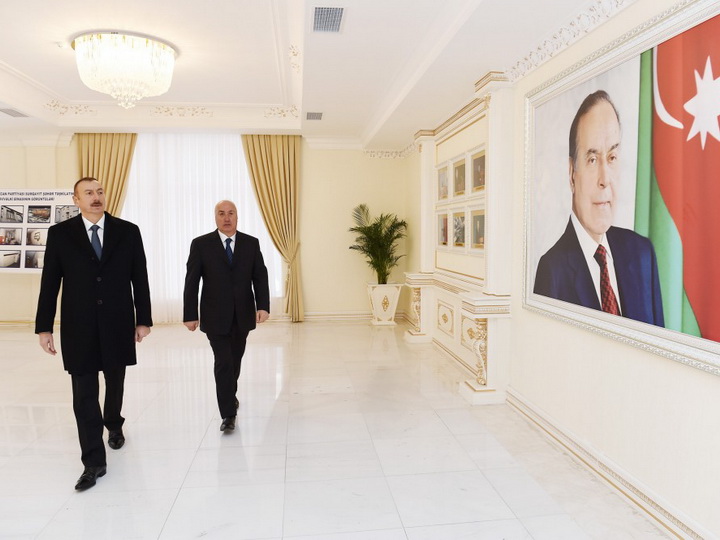 Ильхам Алиев открыл здание Сумгайытской городской организации партии «Ени Азербайджан» - ФОТО