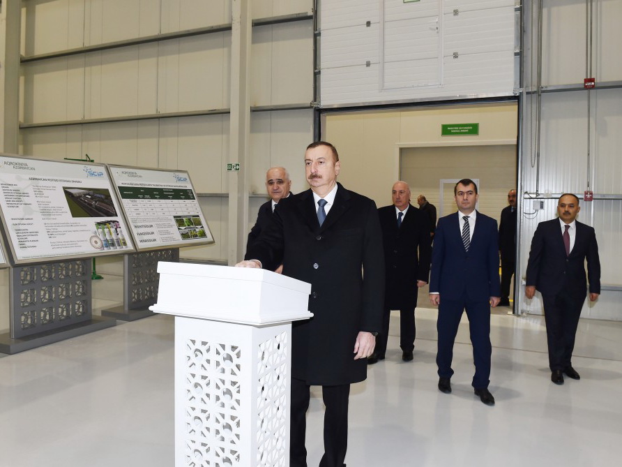 Ильхам Алиев: Предприятия на территории Сумгайытского химико-промышленного парка ориентированы на импортозамещение