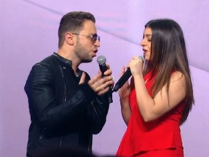 Суада Алекперова спела дуэтом с Брэндоном Стоуном в шоу «Во весь голос» - ВИДЕО
