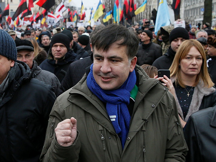 В Киеве произошли столкновения между полицией и сторонниками Саакашвили