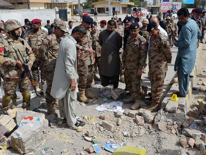 При атаке смертника на церковь в Пакистане погибли восемь человек - ОБНОВЛЕНО