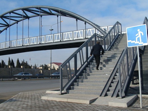 В Баку вместо «зебр», провоцирующих пробки, построят надземные переходы - АДРЕСА