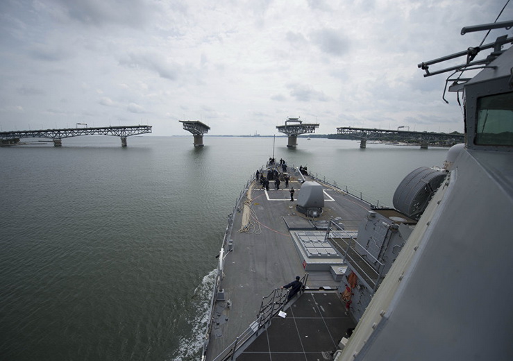 Эсминец ВМС США покинул акваторию Черного моря