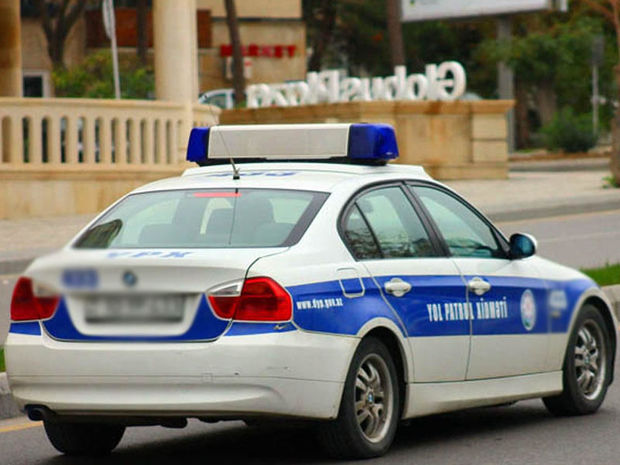 Yol polisinin “BMW”-ləri satışa çıxarıldı 