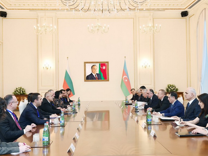 Состоялась встреча Президента Азербайджана и премьер-министра Болгарии в расширенном составе - ФОТО