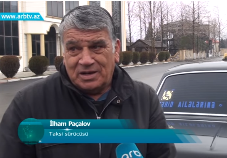 В Азербайджане таксист сделал бесплатным проезд для членов семей шехидов – ВИДЕО