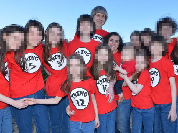 Родители держали 13 детей на цепи: Подробности калифорнийского скандала – ФОТО – ВИДЕО