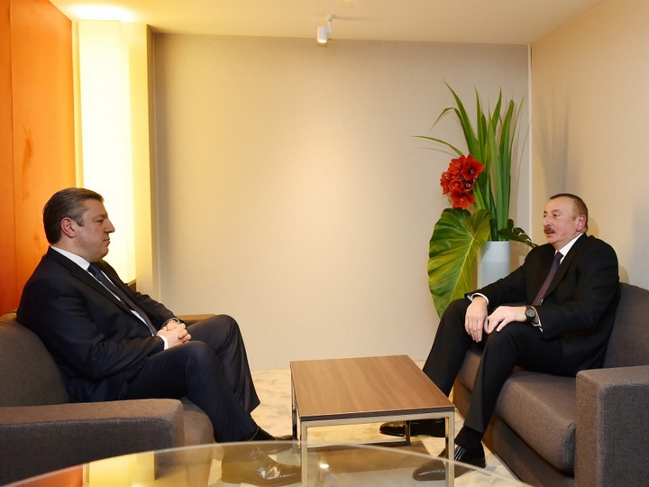 Prezident İlham Əliyev Gürcüstanın baş naziri ilə görüşüb - FOTO