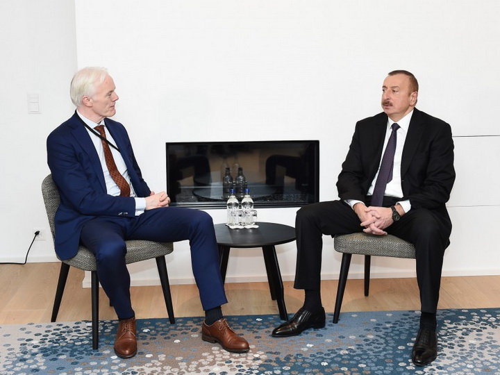 Prezident İlham Əliyev “Microsoft” şirkətinin vitse-prezıdenti ilə görüşüb