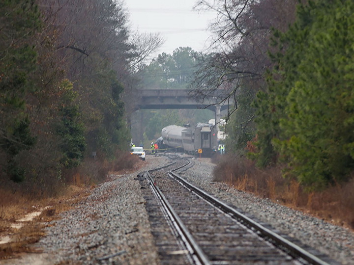 СМИ раскрыли обстоятельства аварии с поездом в США