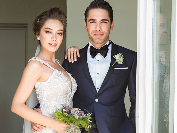 СМИ: Неслихан Атагюль разводится с супругом после скандала, завершившегося дракой – ФОТО