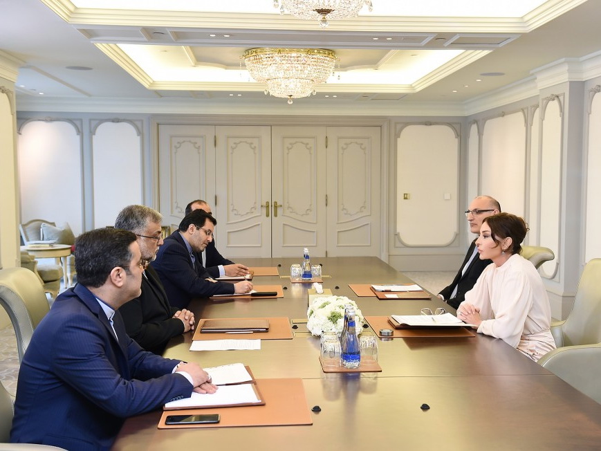 Мехрибан Алиева встретилась с председателем Организации культуры и исламских связей Ирана – ФОТО