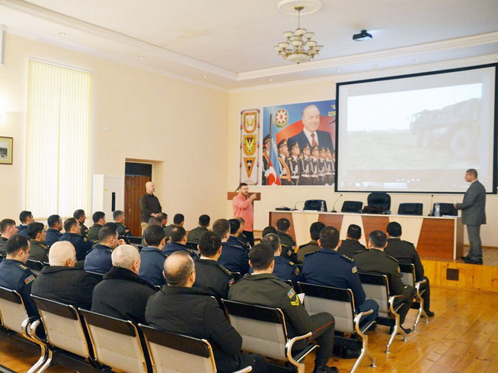 Специалисты Европейского командования США провели в Баку семинар - ФОТО
