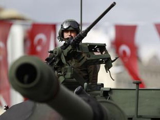 В Африне 3 турецких военных подорвались на мине террористов