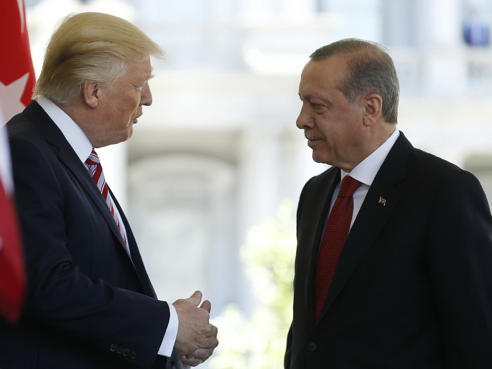 Состоялся телефонный разговор между президентами Турции и США