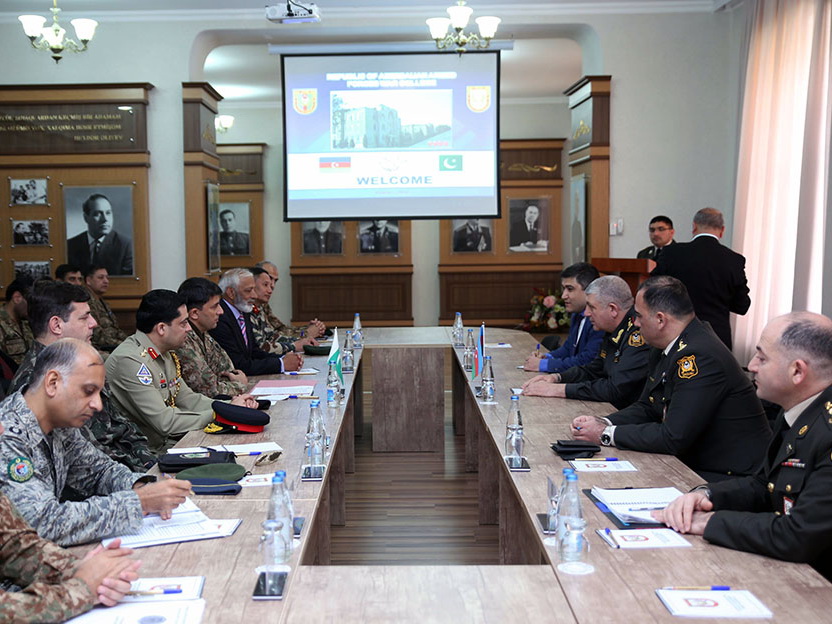 Делегация Университета национальной обороны Пакистана проводит встречи в Баку – ФОТО