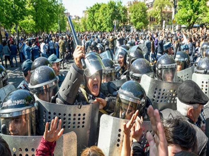 В Ереване проходит очередной митинг - ФОТО – ВИДЕО - ОБНОВЛЕНО
