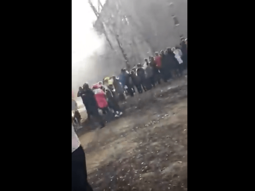 Напавший на школу в Башкирии подросток разлил горючее вещество и поджег класс - ФОТО - ВИДЕО