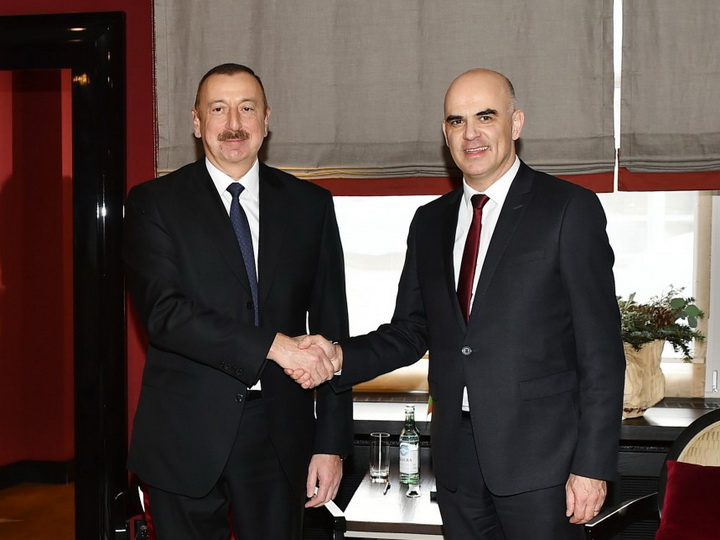 Президент Швейцарии поздравил Ильхама Алиева с победой на выборах