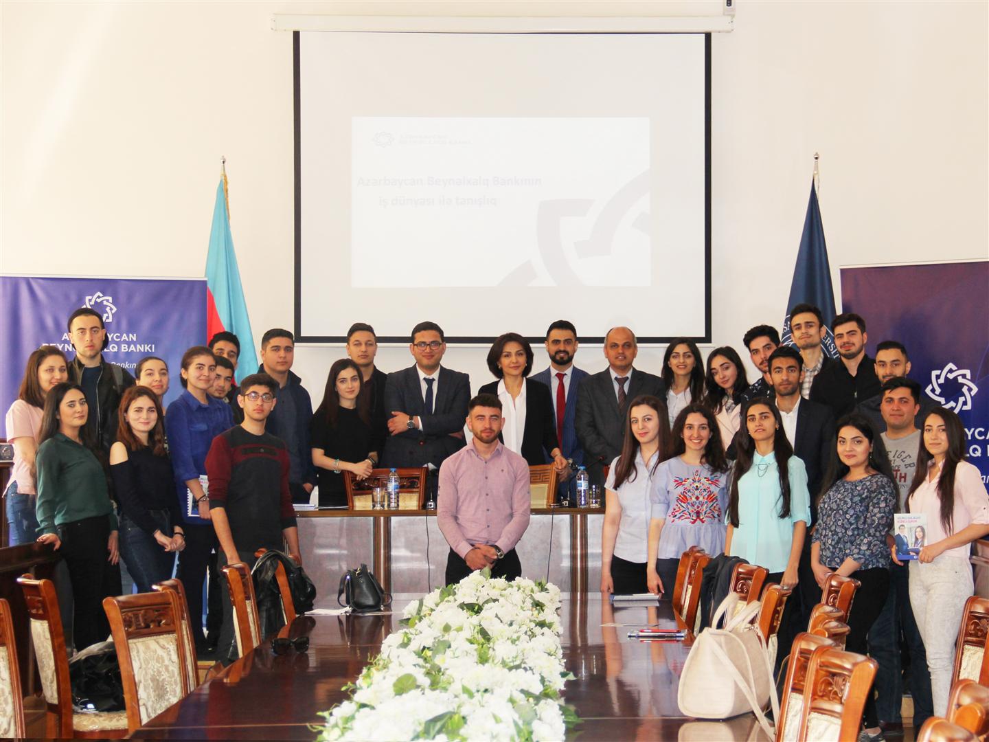 Международный банк Азербайджана провел день карьеры в UNEC
