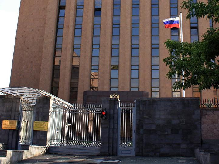 Российское посольство в Армении рассказало о встрече с Николом Пашиняном