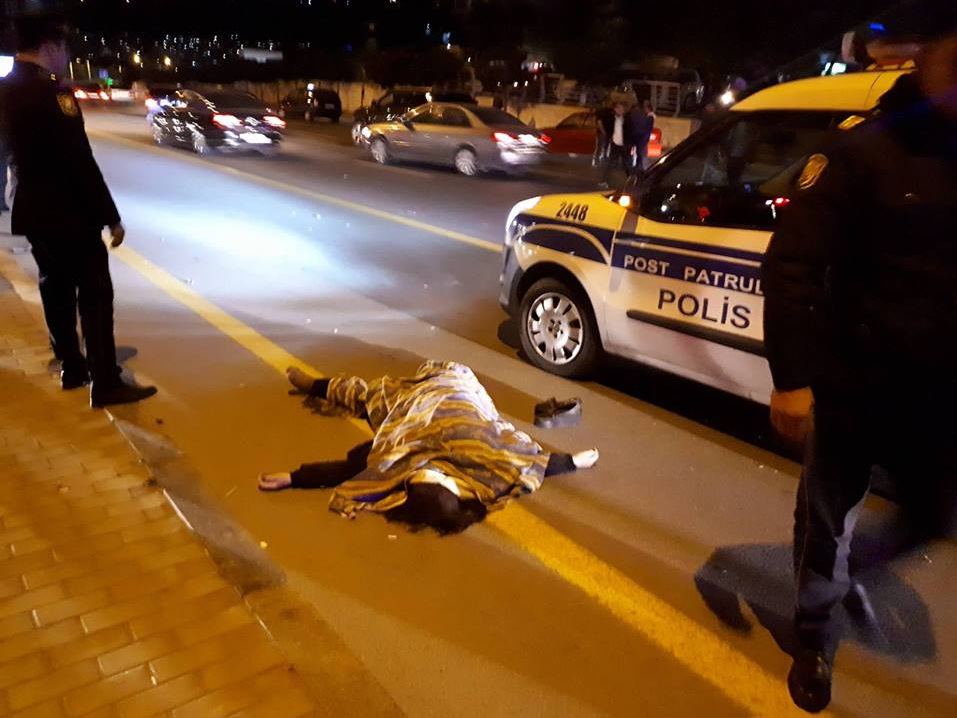 В Баку водитель внедорожника насмерть сбил женщину в 30 метрах от подземного перехода – ФОТО - ВИДЕО