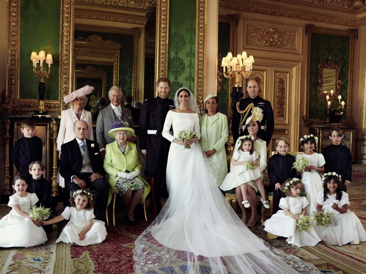 Официальные портреты со свадьбы принца Гарри и Меган Маркл – ФОТО