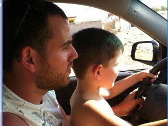 Сын Фархада Агаева, которому проломили череп за место на парковке: «Папа, держись! Мы тебя ждём!» - ФОТО