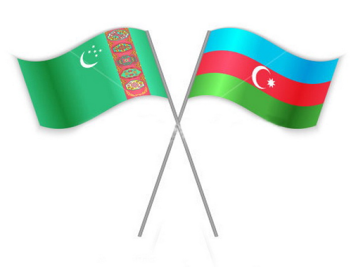 Туркменистан увеличит транзит грузов через Баку