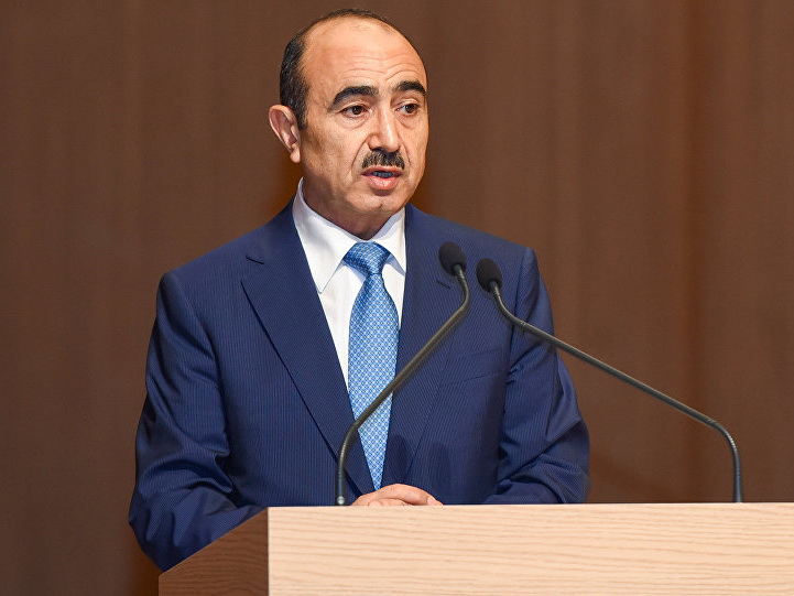 Али Гасанов: В Азербайджане сформированы свободные медиа