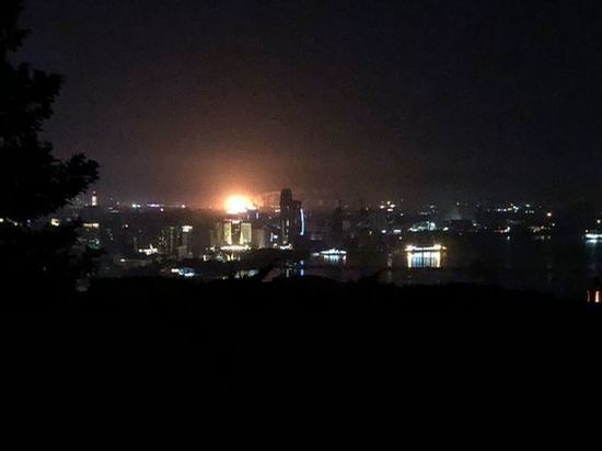 В Баку началась подача электричества, однако затем свет вновь отключили