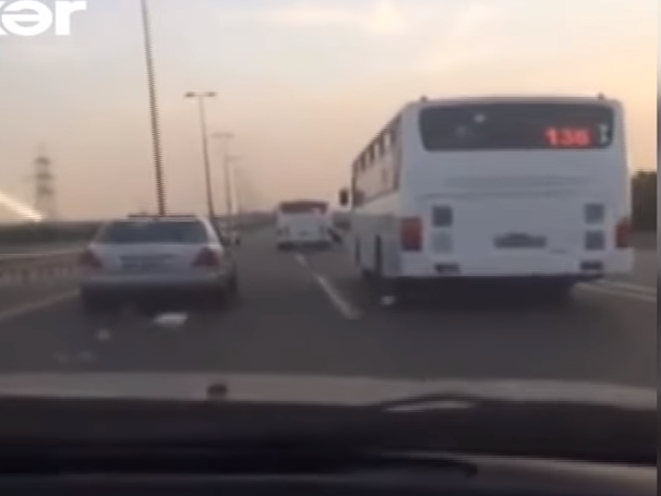 Водители автобусов устроили гонки на трассе Баку – Аэропорт – ВИДЕО
