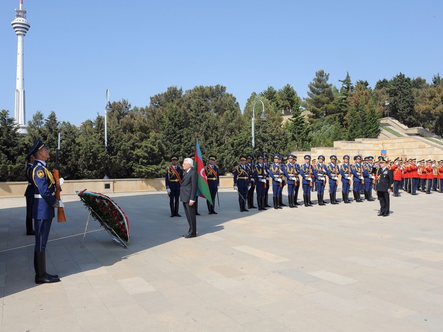 Президент Италии посетил Аллею шехидов - ФОТО