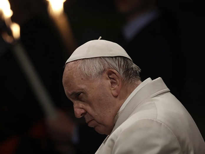 Папа Римский призвал не допускать крушений судов с мигрантами