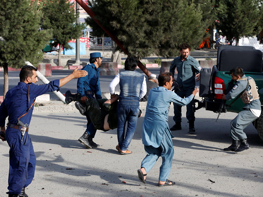 Число погибших при взрыве у аэропорта Кабула увеличилось до 16 - ОБНОВЛЕНО