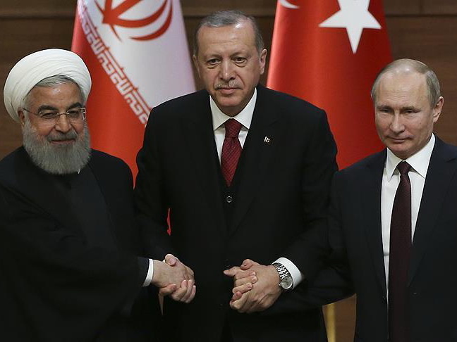 Кремль заявил о проработке встречи глав РФ, Турции и Ирана