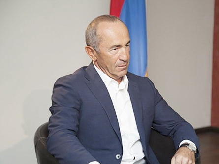 Роберт Кочарян рассказал в суде о мятеже Сурета Гусейнова